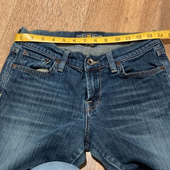 Lucky Brand Sweet N Low Boot Cut Medium Blue Wash Factory Faded Preowned Jeans - Picture 7 of 9